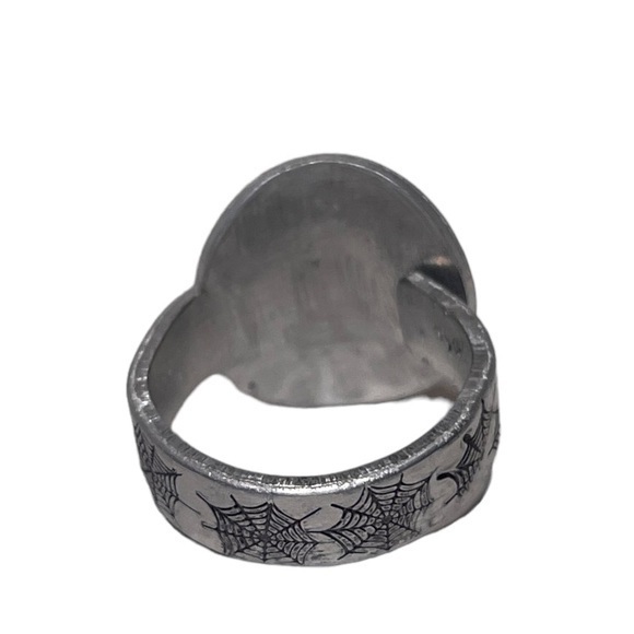 Handmade 9 stamped Witchy Woman‎ adjustable hypoallergenic medallion ring - Picture 3 of 8